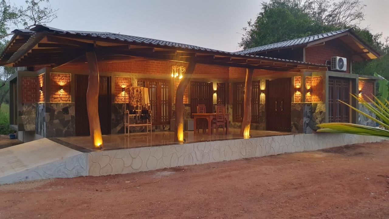 Ceylon Resort Вилпату Екстериор снимка